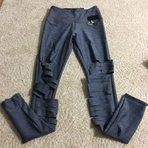 NWOT Pink ultimate ripped leggings